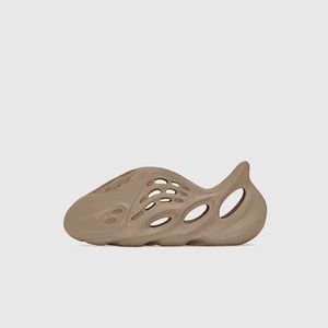 Yeezy Foam Runner Mist Kids Size 12k